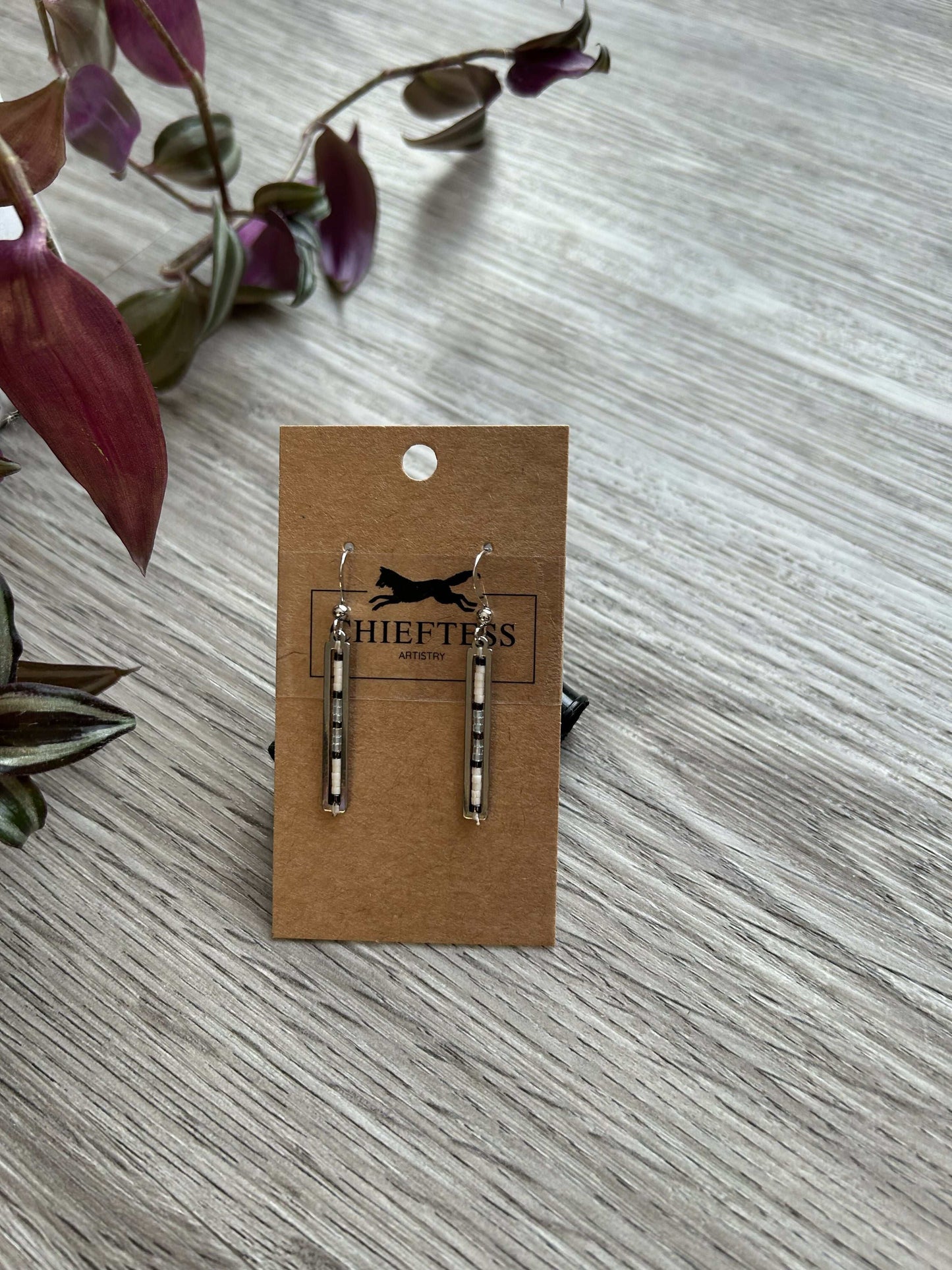 QUILL EARRING - Elegant Beaded Pendant Earrings