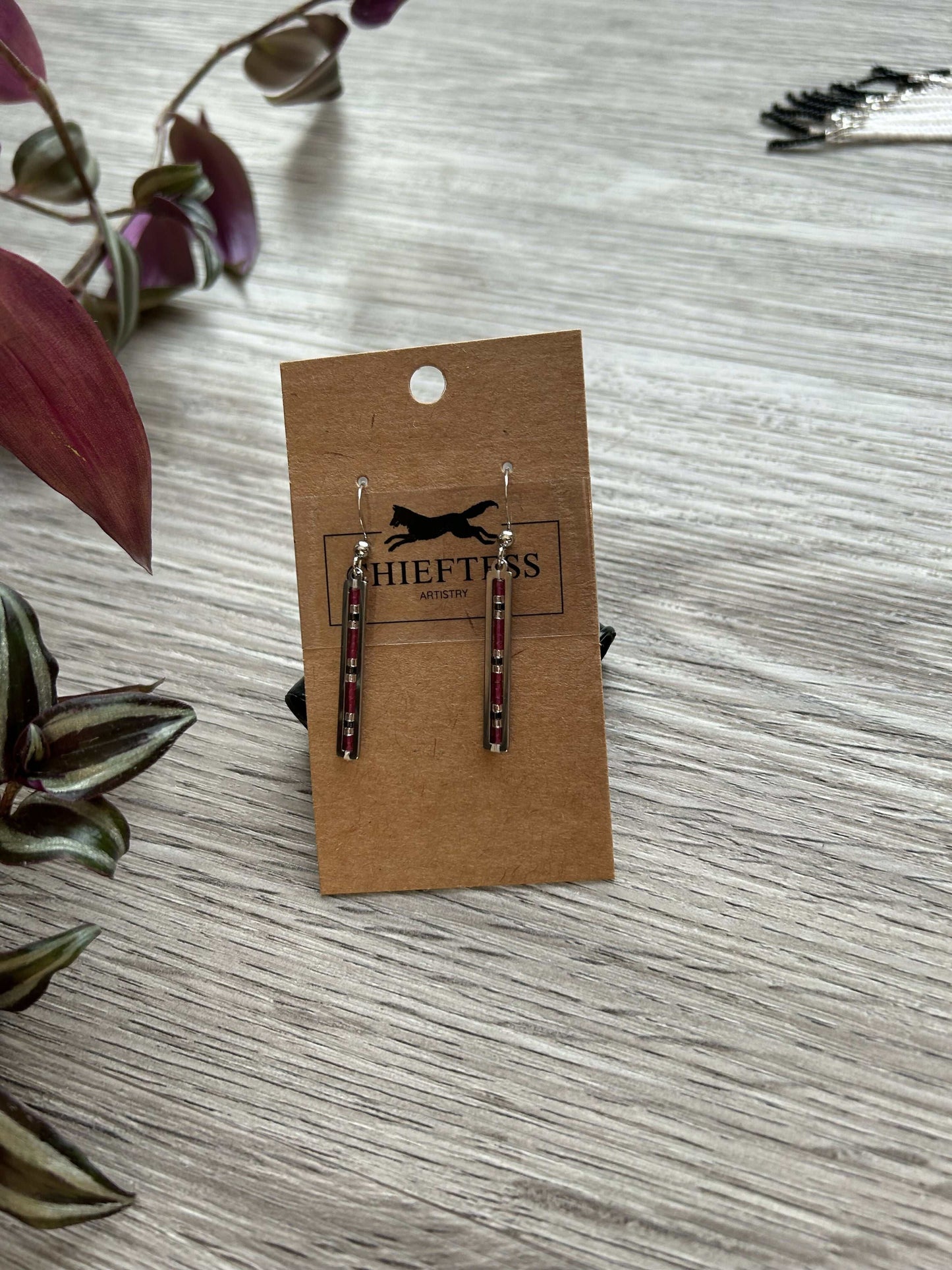 QUILL EARRING - Elegant Beaded Pendant Earrings