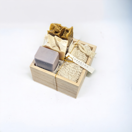 Gift Boxgift setThis delightful handcrafted bath set from CG Pure Wash is a treasure trove of natural indulgence. Housed in a minimalist, wooden crate, this set features three artisGift BoxCG Pure Wash