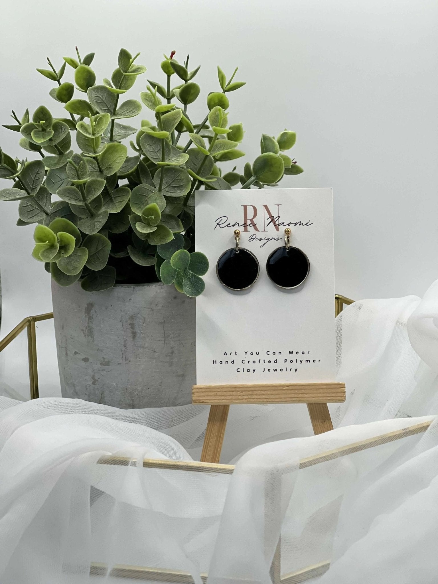 Black circle earrings - Pure Wash