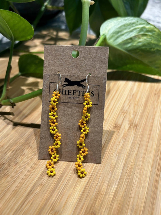 DAISY CHAIN: Floral Beaded Earrings - Pure Wash