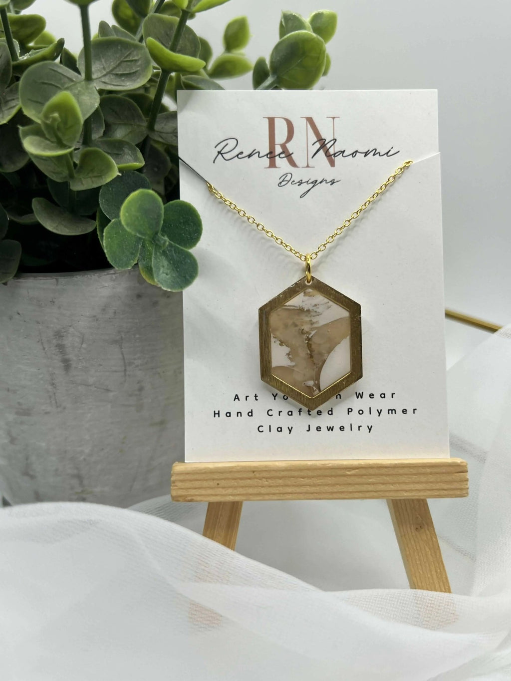 Gold marbled pendant - Pure Wash