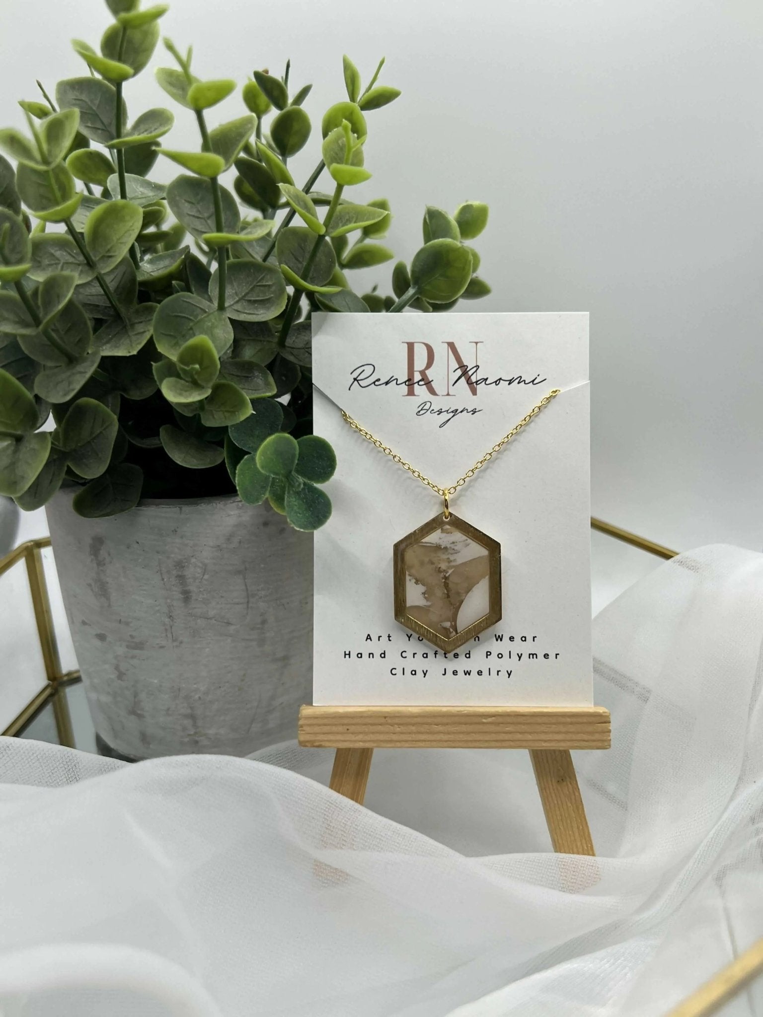 Gold marbled pendant - Pure Wash