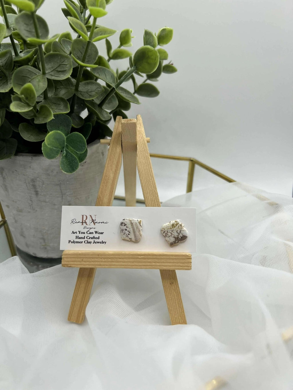 Mixed shaped studs - Pure Wash