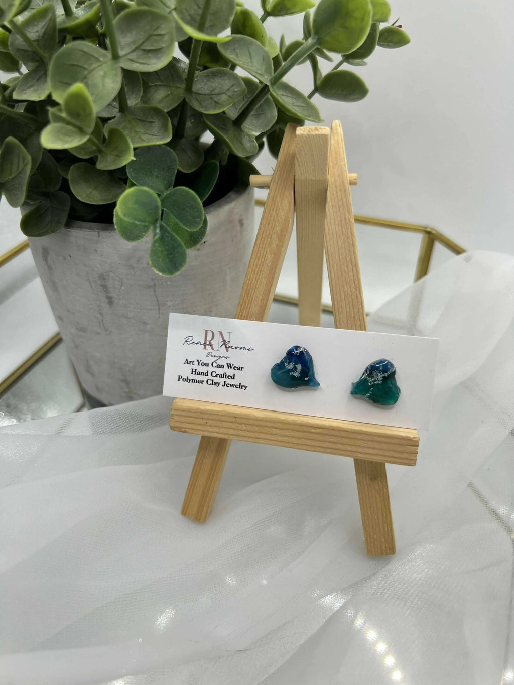 Mixed shaped studs - Pure Wash