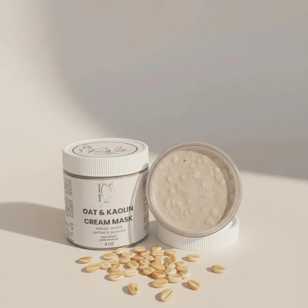 White cylindrical jar of pure & simple oat & kaolin cream mask with creamy beige kaolin clay and colloidal oatmeal