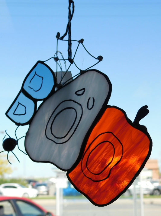 stained glass , SCARRY BOO suncatcher 2 w spiderweb & spider. Great Halloween colors 6in x 5in - Pure Wash Canadian Made - Winnipeg