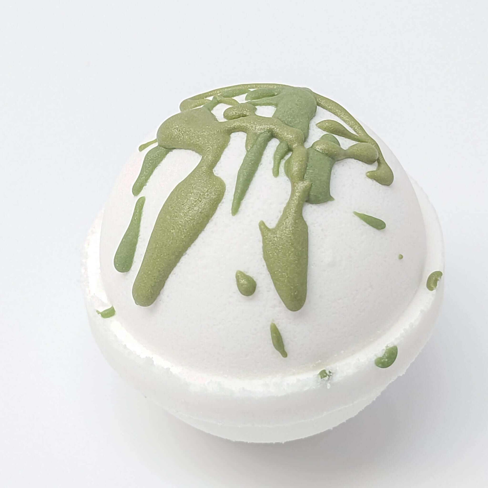Immerse yourself in the invigorating blend of Eucalyptus Spearmint Bath Bomb for a revitalizing bathing experience | CG Pure Wash