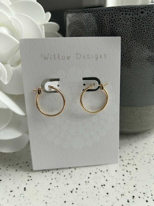 30mm Gold Hoop EarringsJewelryThese pretty hoops are 14K gold plated. They are hypoallergenic and nickel free.30mm30mm Gold Hoop EarringsCG Pure Wash
